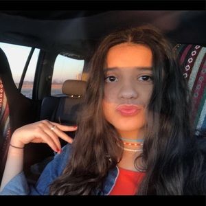 Meet your Posher, Zoe